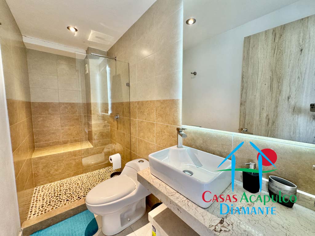 Altamar Residencial Royal PH 4 - Baño completo 1